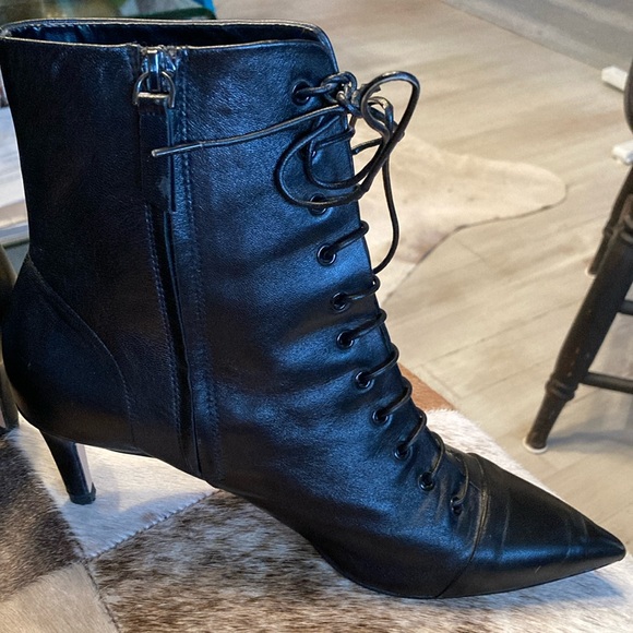 Funky “Zara” Vintage look black leather dress/ casual shirt boot - Picture 3 of 7